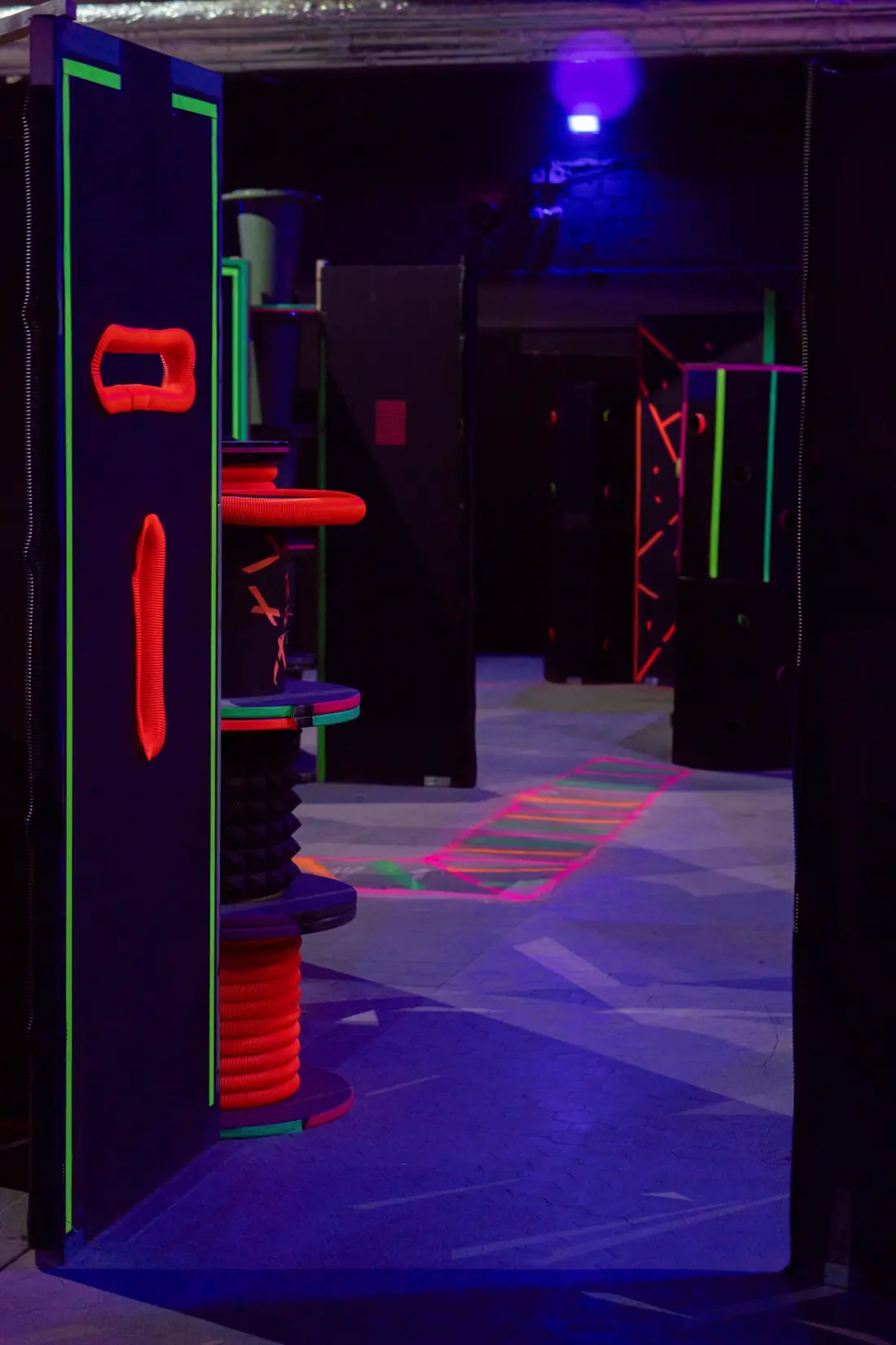 Neon-Arena bei Funderground Troisdorf für Kindergeburtstage