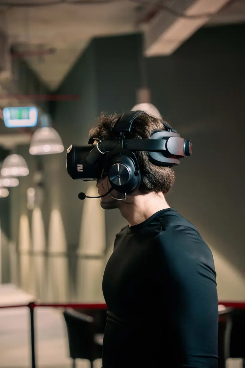 VR-Headset des VEX-Systems bei Funderground